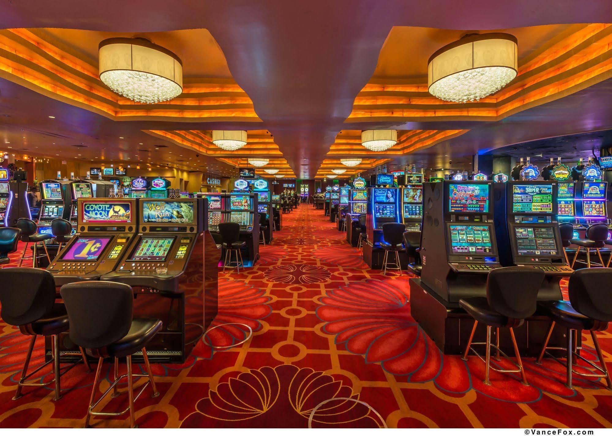 Resort Bally's Tahoe Casino